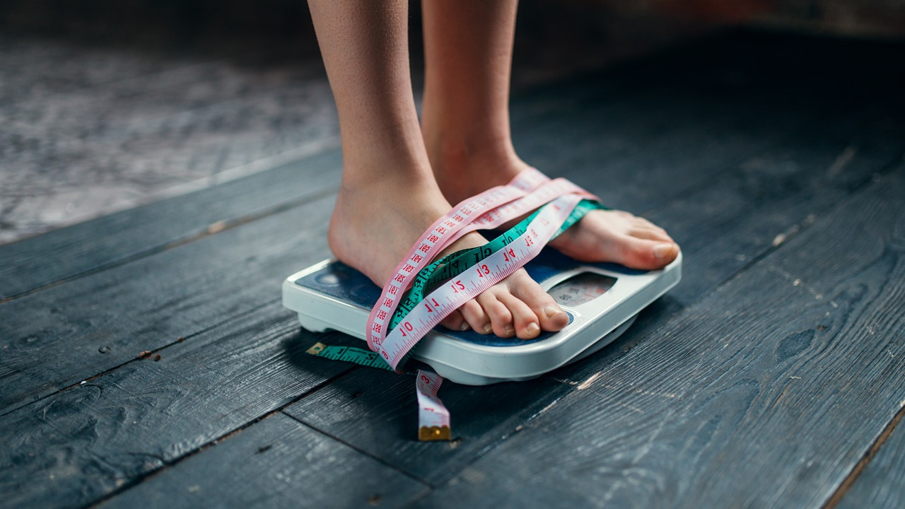 Zaburzenia odżywiania: anoreksja i bulimia – porównanie