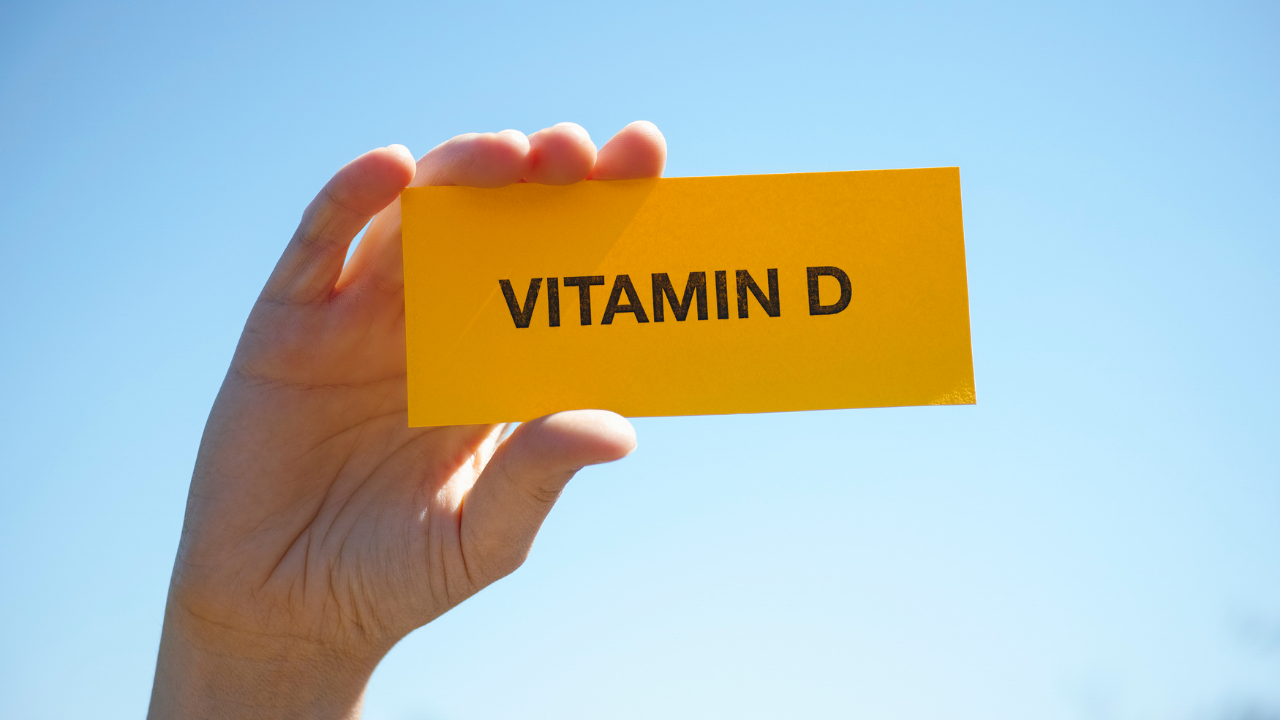 Niedobór witaminy D, a COVID-19. Skąd brać witaminę D?